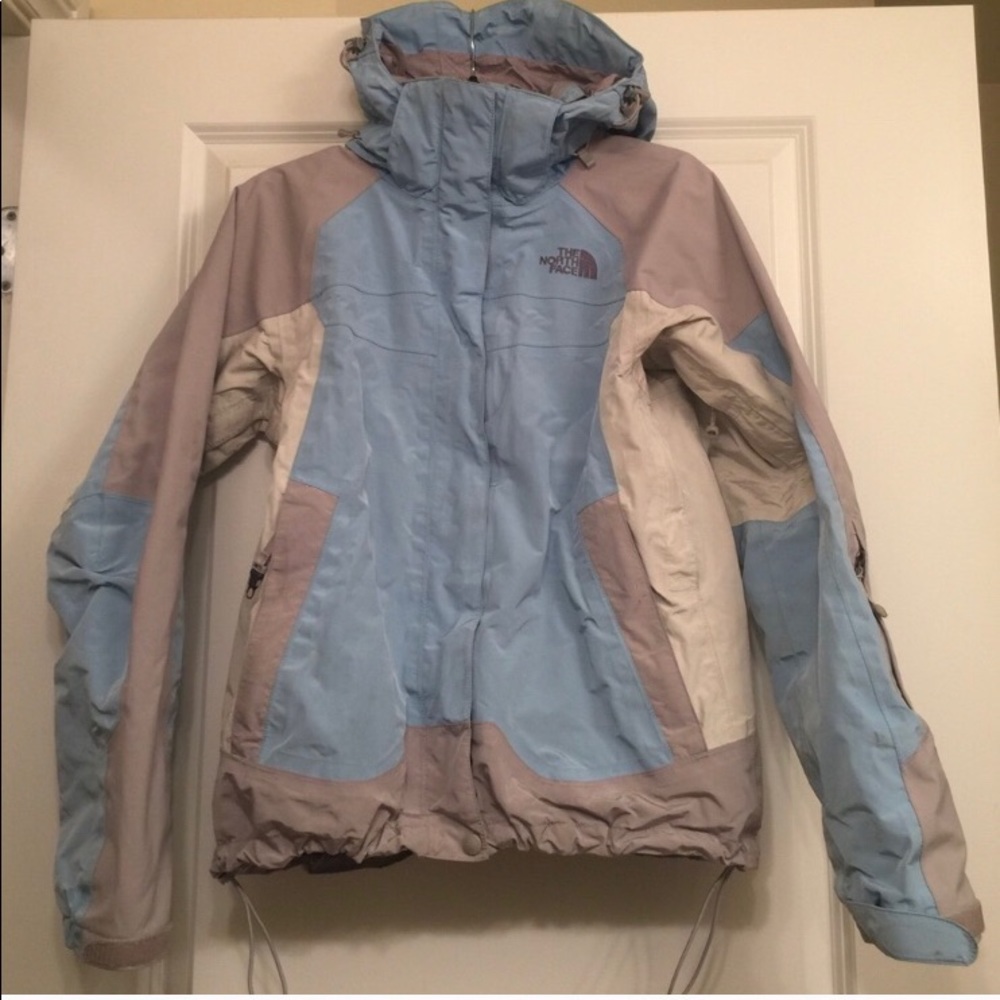Woman’s NorthFace ski jacket